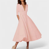 Helena - Elegantne kleit V-dekolteega