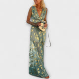 Tatiana - Voogav Kleit V-kaelusega