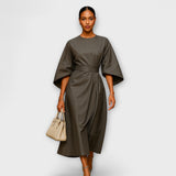 Sonia - Elegantne kleit koos varrukatega