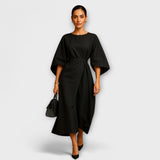 Sara - Elegantne kleit varrukatega