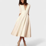 Helena - Elegantne kleit V-dekolteega