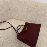 Emilia | Mitmekülgne Rafineeritud Kott