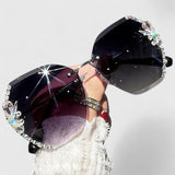 Brystahl | Sophisticeeritud päikeseprillid