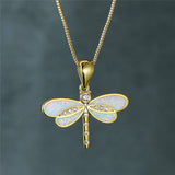 Elunaria – Liblikakujuline kaelakee särava aktsendiga