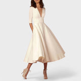 Helena - Elegantne kleit V-dekolteega