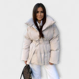 Juliana – Elegantne Puffer Mantel